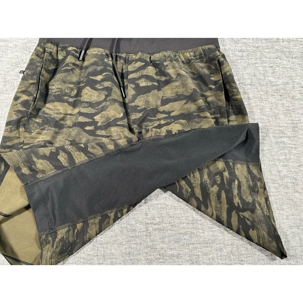 Lululemon Shorts Mens Medium 9.5
